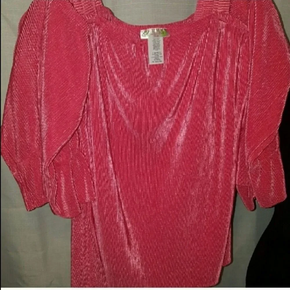 NWT Pink Coral Cold Shoulder Blouse - Picture 2 of 3